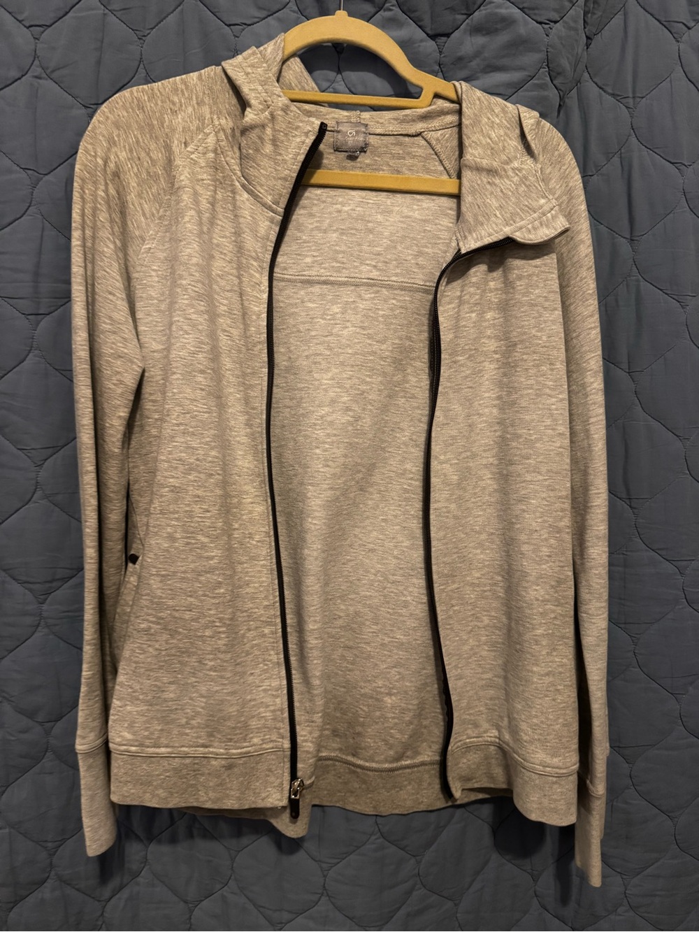Old Navy Women's Heather Light Gray Zip Hoodie